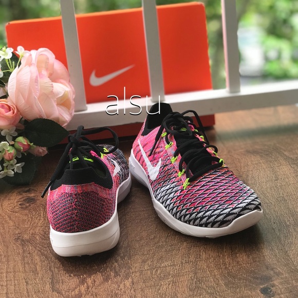 Nike Free TR Flyknit Deadly Pink AUTHENTIC - Picture 5 of 7